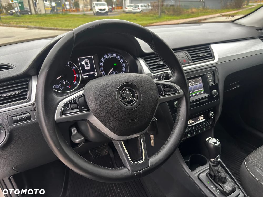 Skoda RAPID 1.4 TSI Ambition DSG - 7