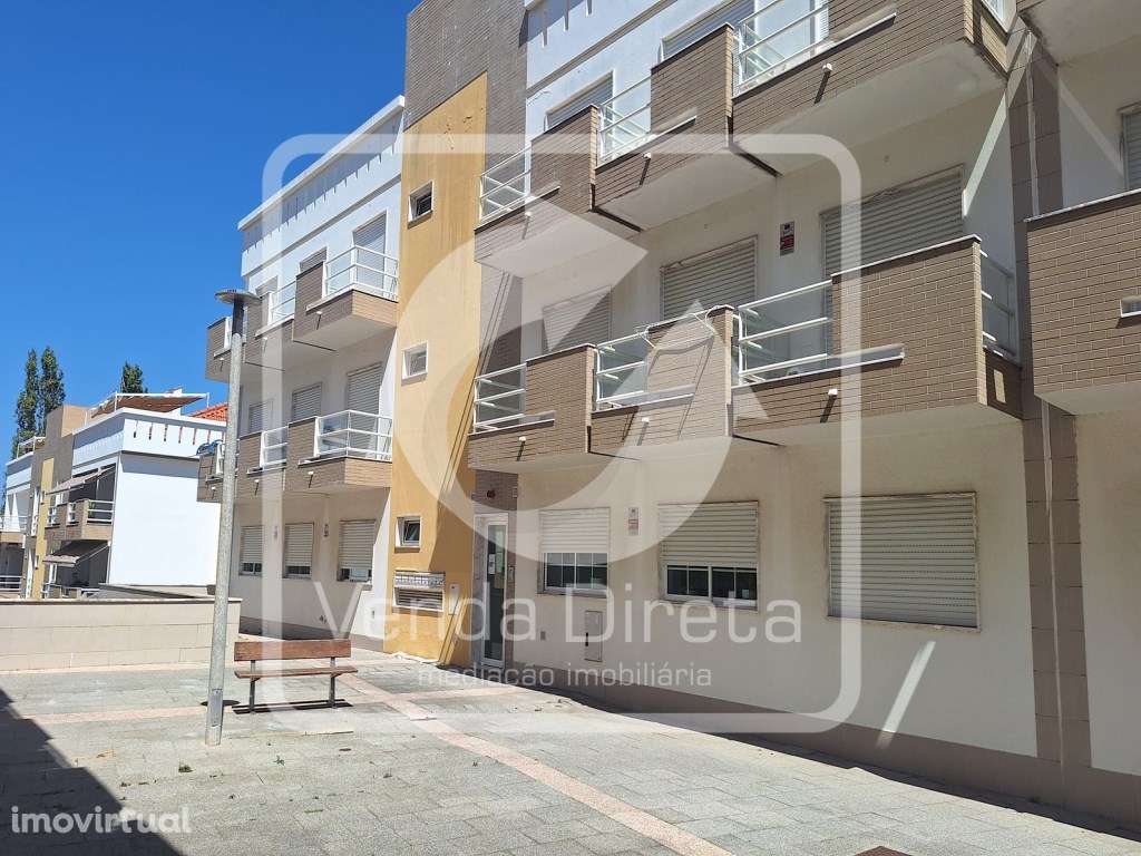 Apartamento T3 Duplex de R/C e 1º andar, Palhais - Barreiro - Grande imagem: 3/35