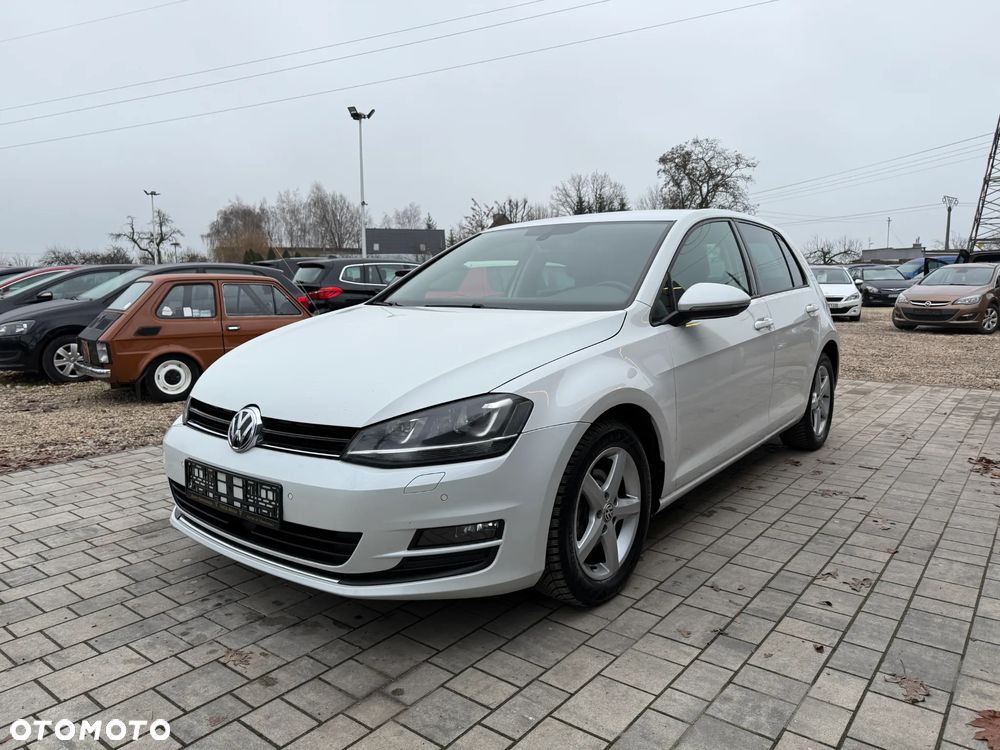Volkswagen Golf - 2