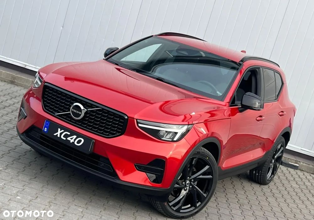 Volvo XC 40 B4 AWD Plus Dark - 5