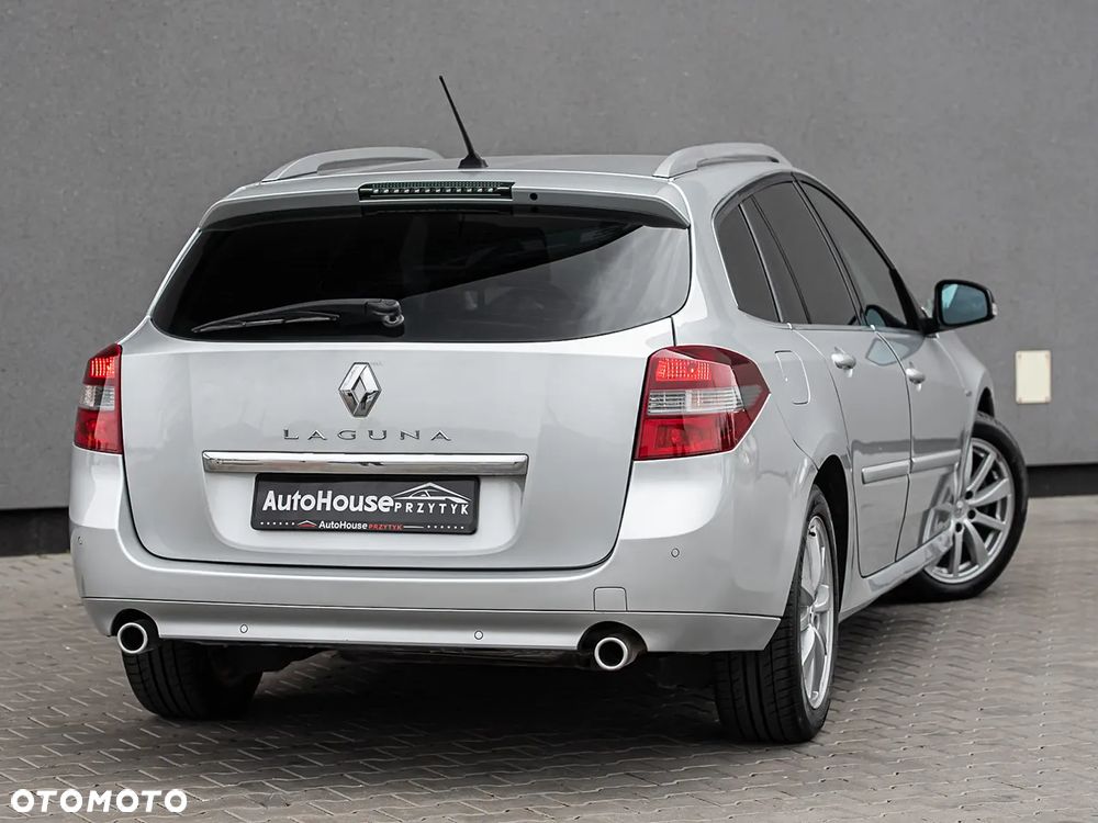 Renault Laguna 2.0 dCi Bose Edition - 9