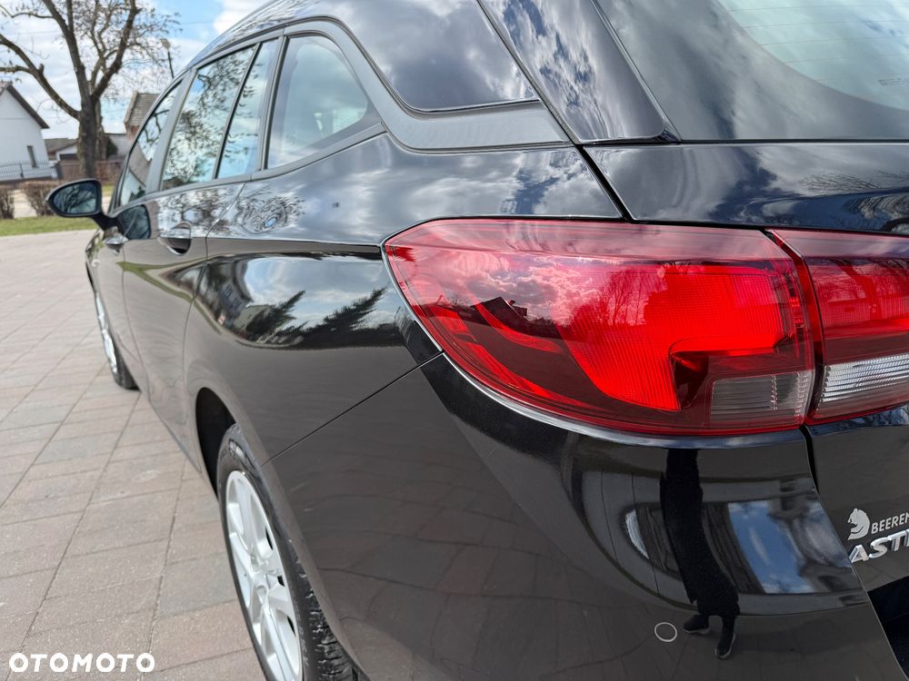 Opel Astra 1.6 D Automatik Start/Stop Innovation - 22