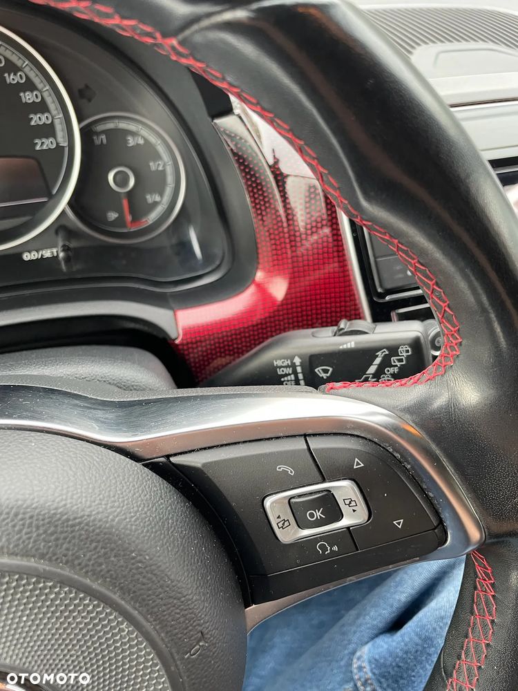 Volkswagen up! 1.0 TSI GTI - 20