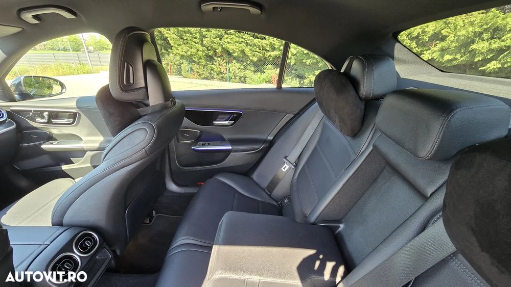 Mercedes-Benz C - 10