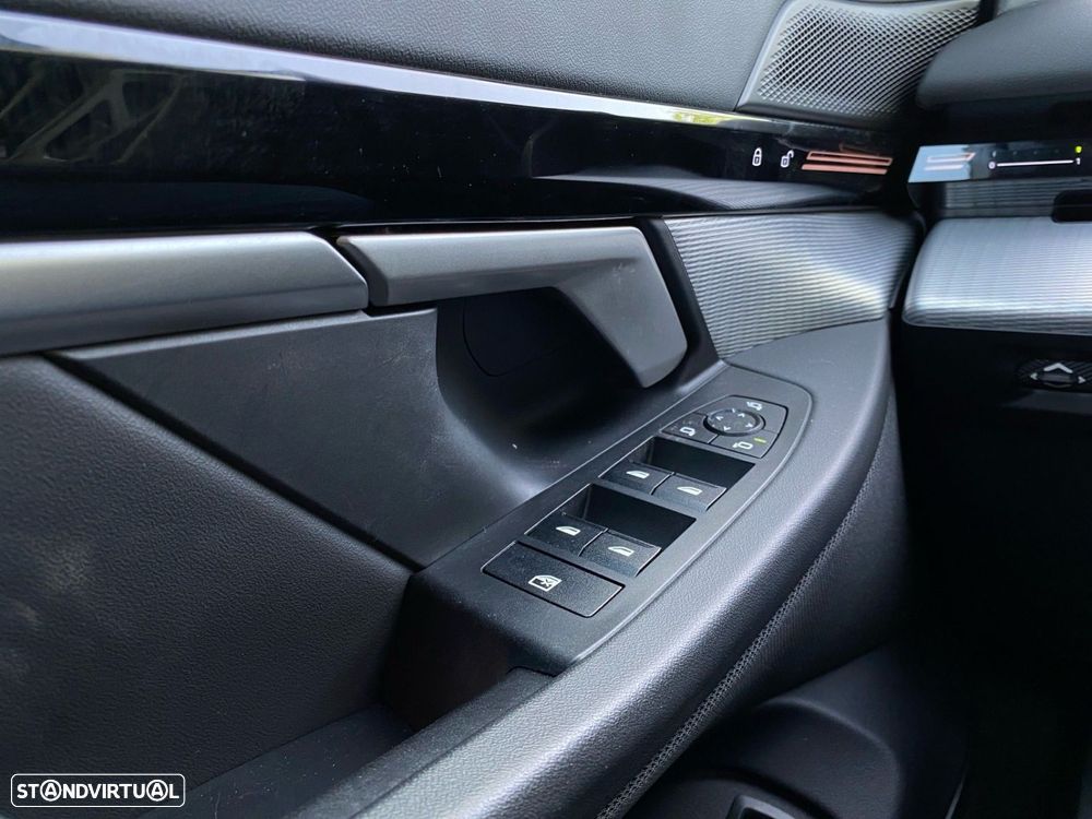 BMW 530 e Pack Desportivo M - 18
