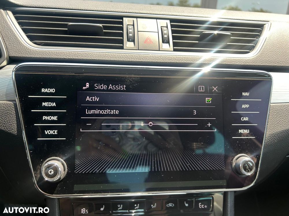 Skoda Superb 1.4 TSI DSG Ambition - 27