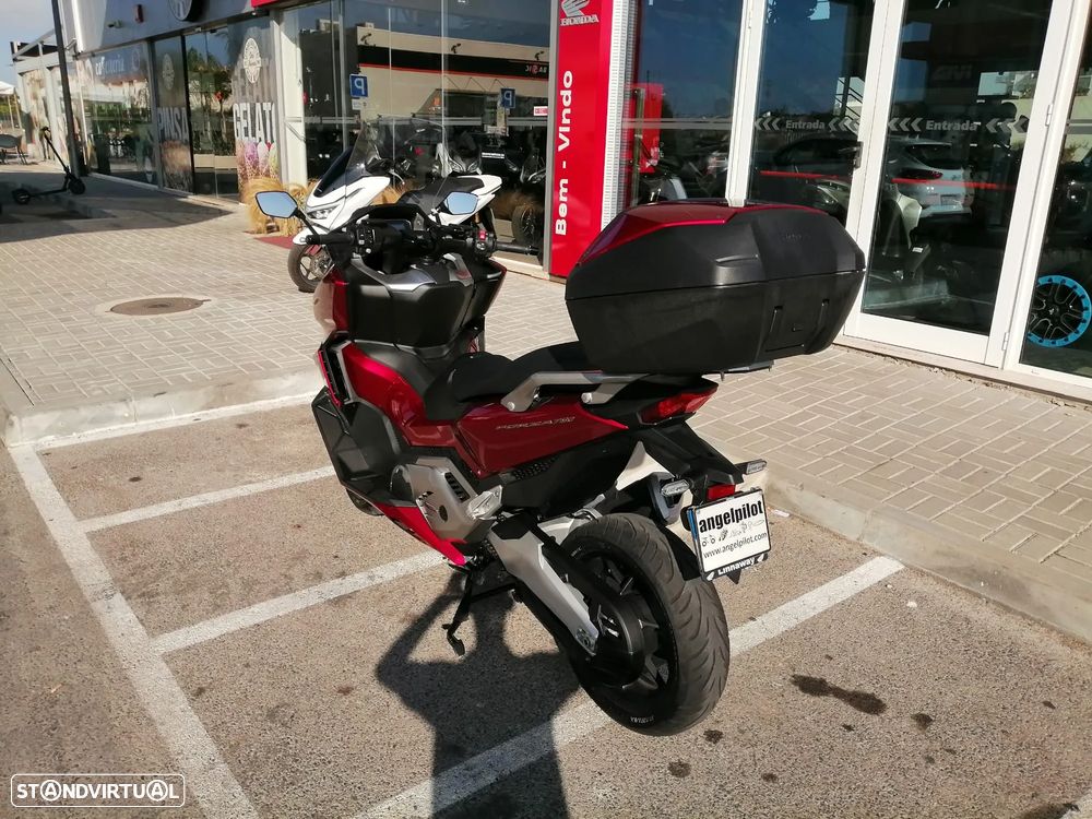 Honda Forza 750 - 6