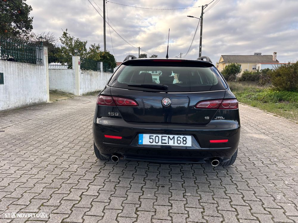 Alfa Romeo 159 Sportwagon 1.9 JTDm 16V - 4