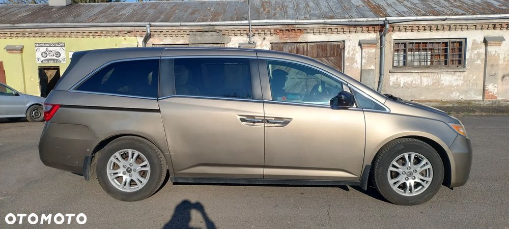 Honda Odyssey 3.5 LX - 6