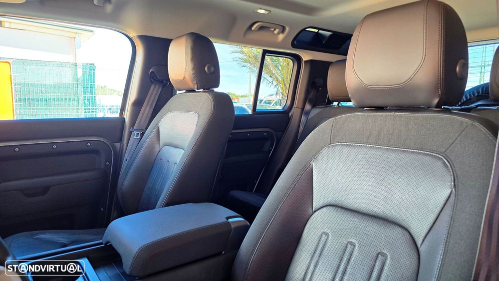 Land Rover Defender 2.0 D 110 AWD S - 42