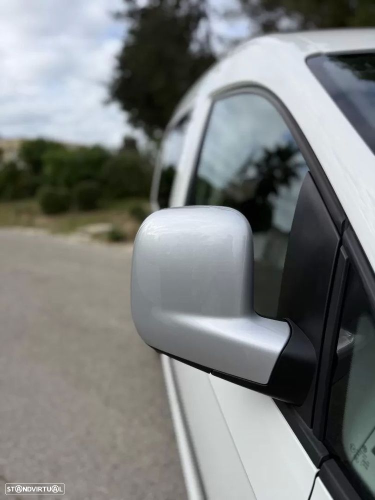 VW cadu kingcab 2.0tdi 102cv 3lugares - 24