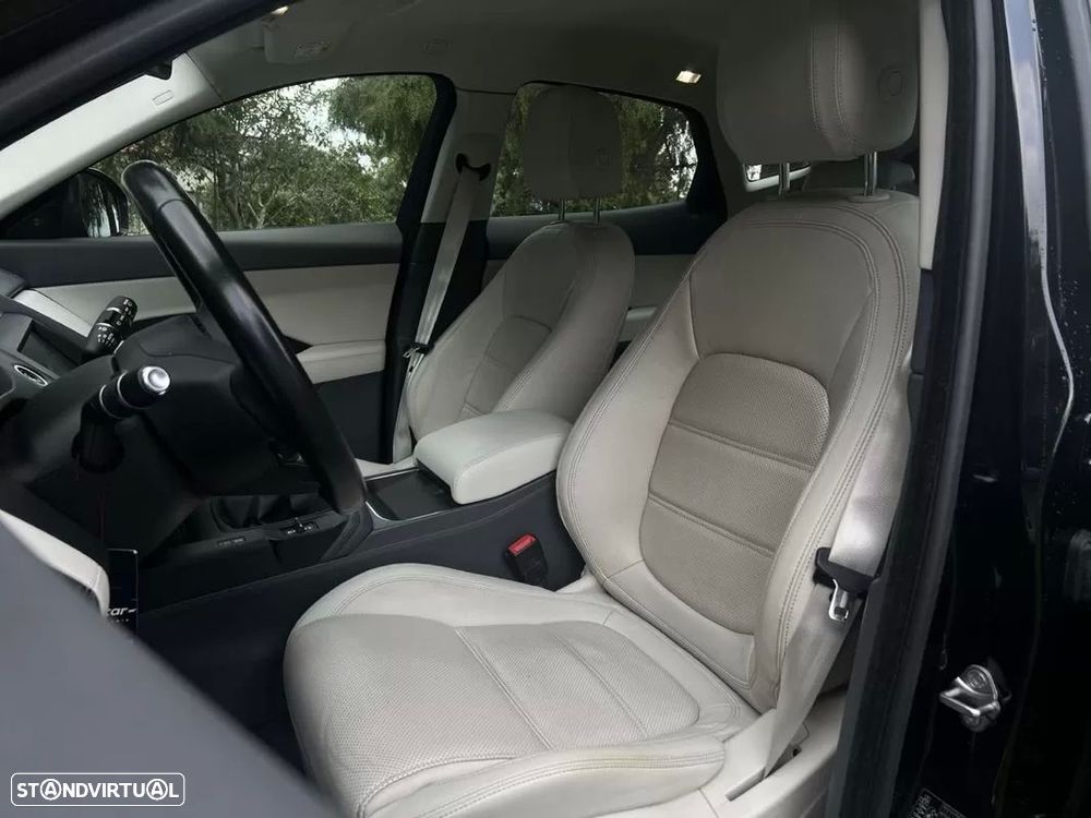 Jaguar E-Pace 2.0 i4D R-Dynamic S - 41