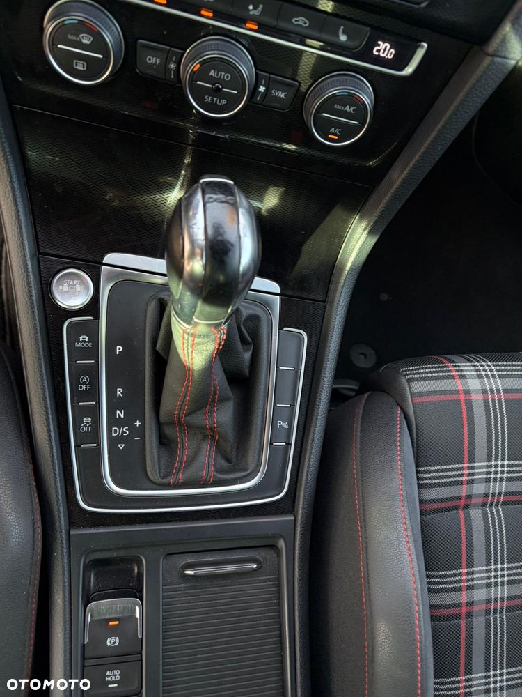 Volkswagen Golf 2.0 TSI BMT GTI DSG - 12