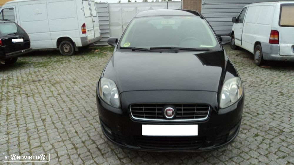 Fiat Croma 1.9 Multijet 5P 2008 - Para Peças - 1
