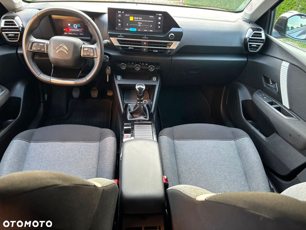 Citroën C4 PureTech 130 Stop&Start SHINE - 3