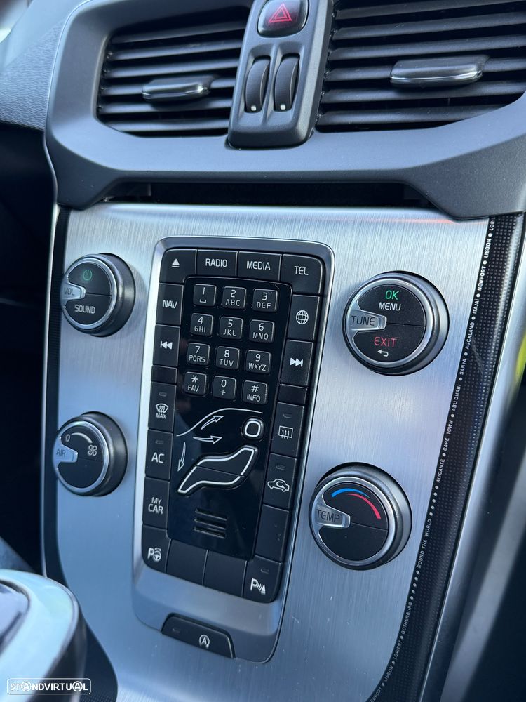 Volvo V40 Cross Country D3 Ocean Race - 12