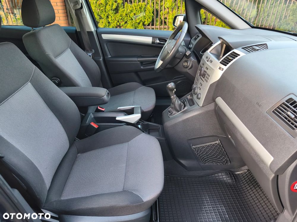 Opel Zafira 1.6 ECOFLEX Design Edition - 26
