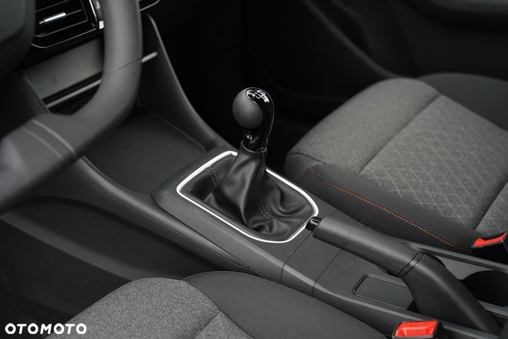 MG MG3 1.5 Excite - 21