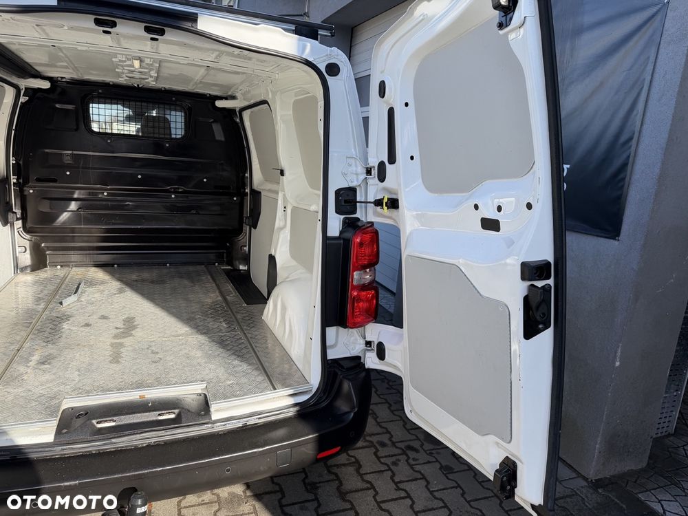 Peugeot Expert Plus - 26