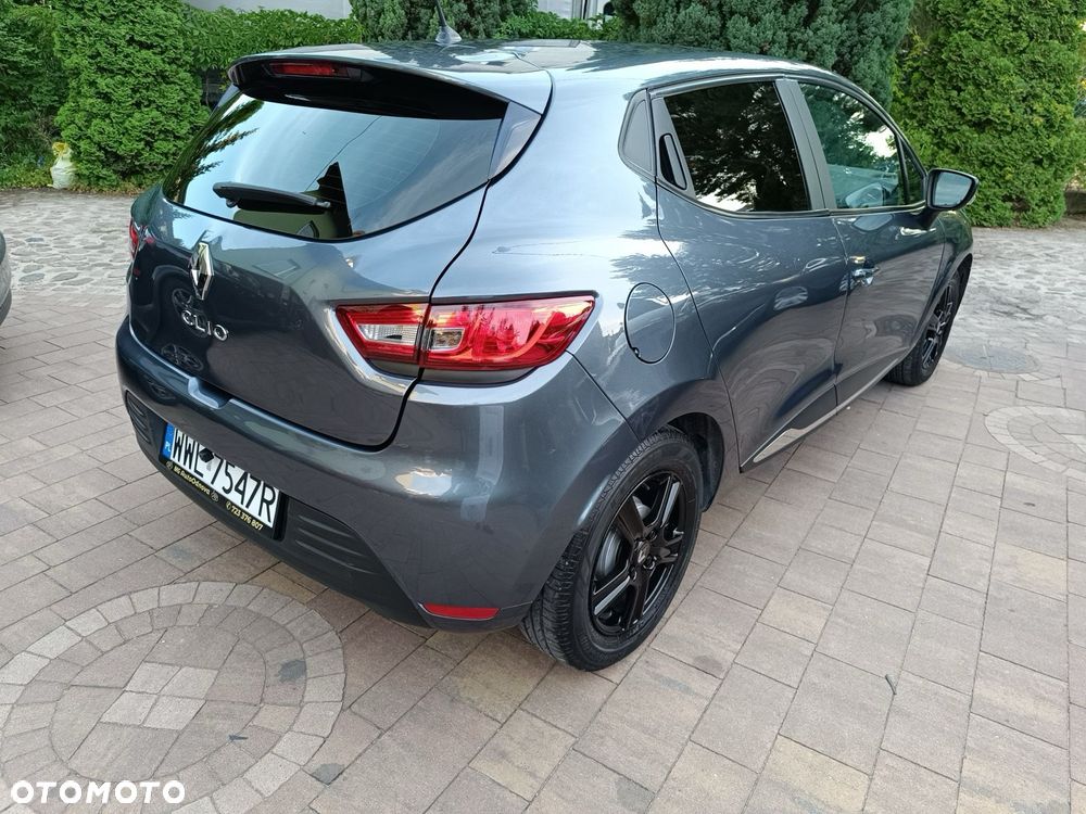 Renault Clio - 9