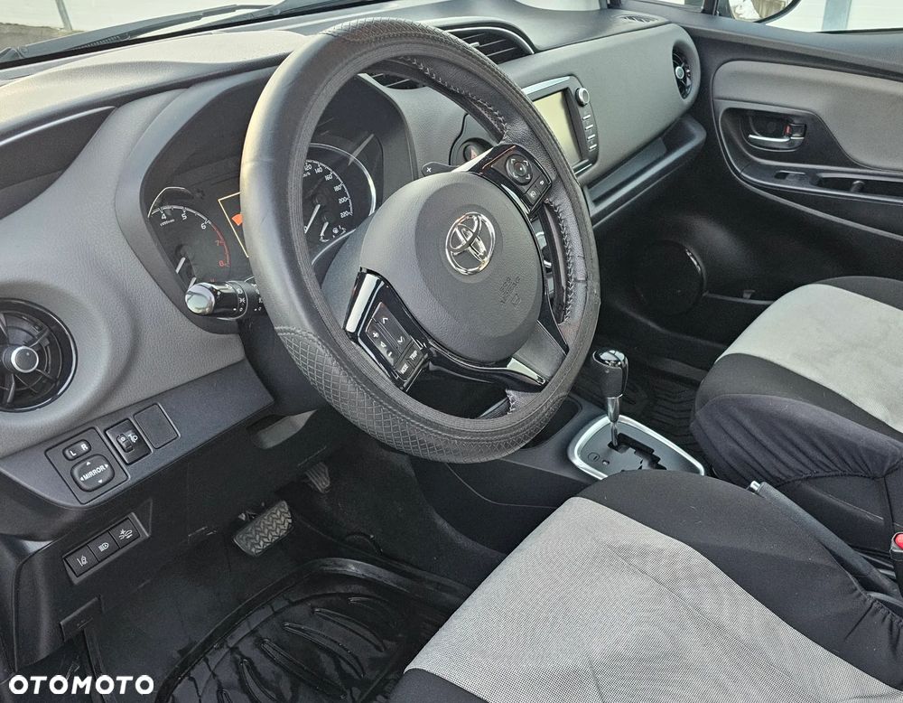 Toyota Yaris - 17