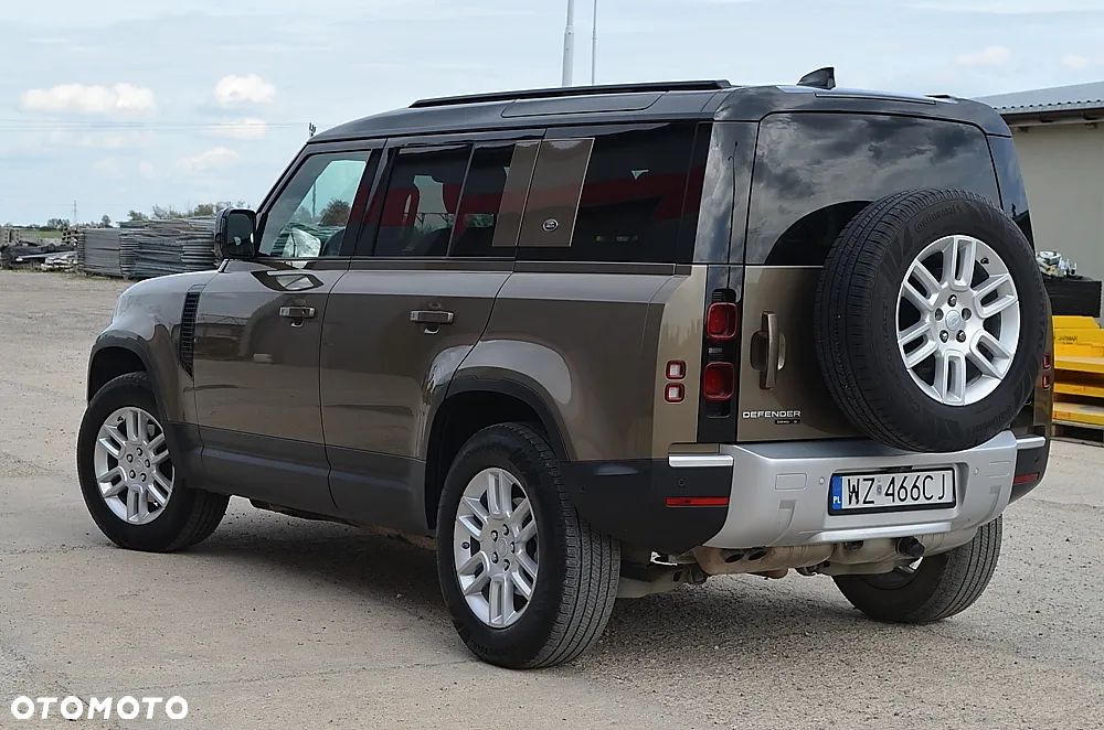 Land Rover Defender 2.0 D240 S - 2