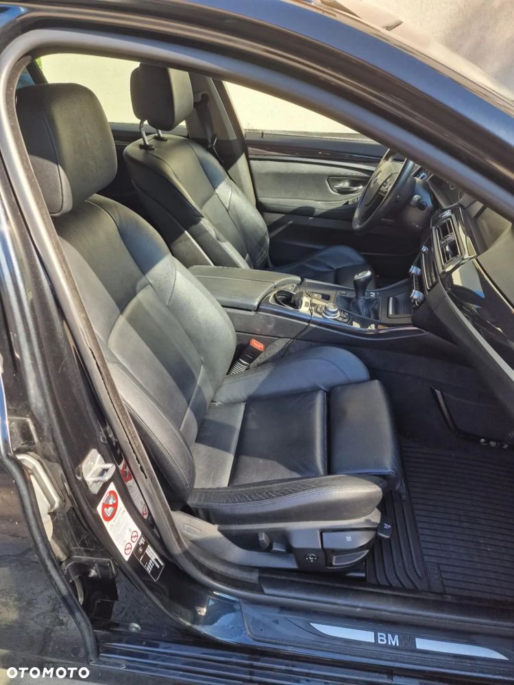 BMW Seria 5 520d - 14