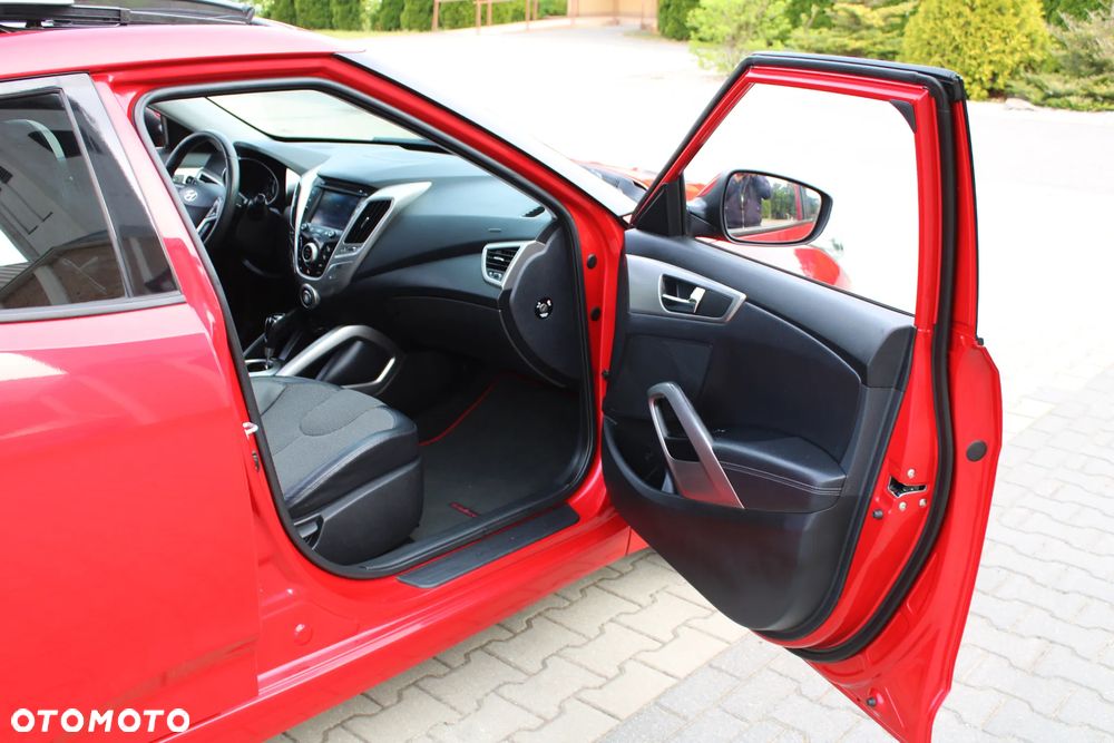 Hyundai Veloster - 26