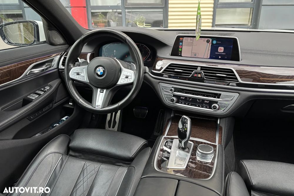 BMW Seria 7 740Li - 8