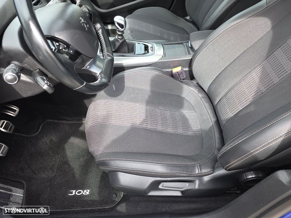Peugeot 308 BlueHDi 130 Allure Pack - 18