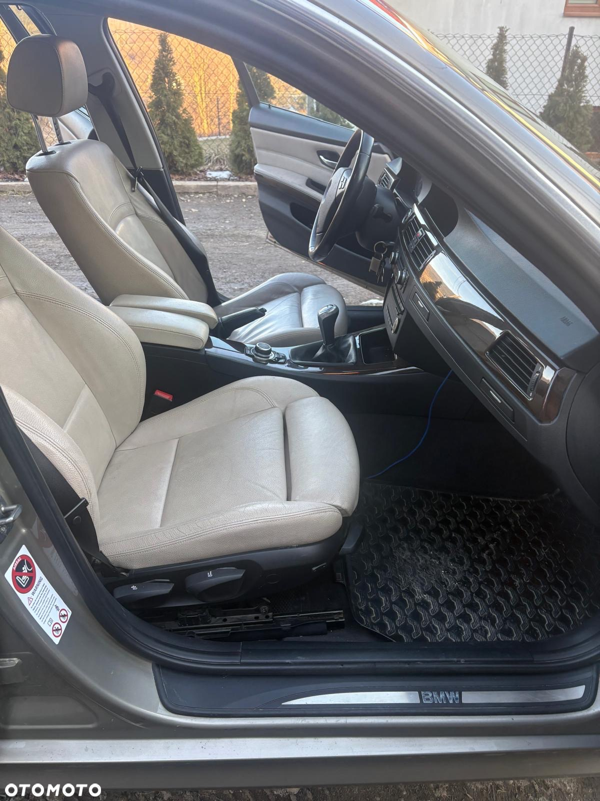 BMW Seria 3 320d xDrive - 8