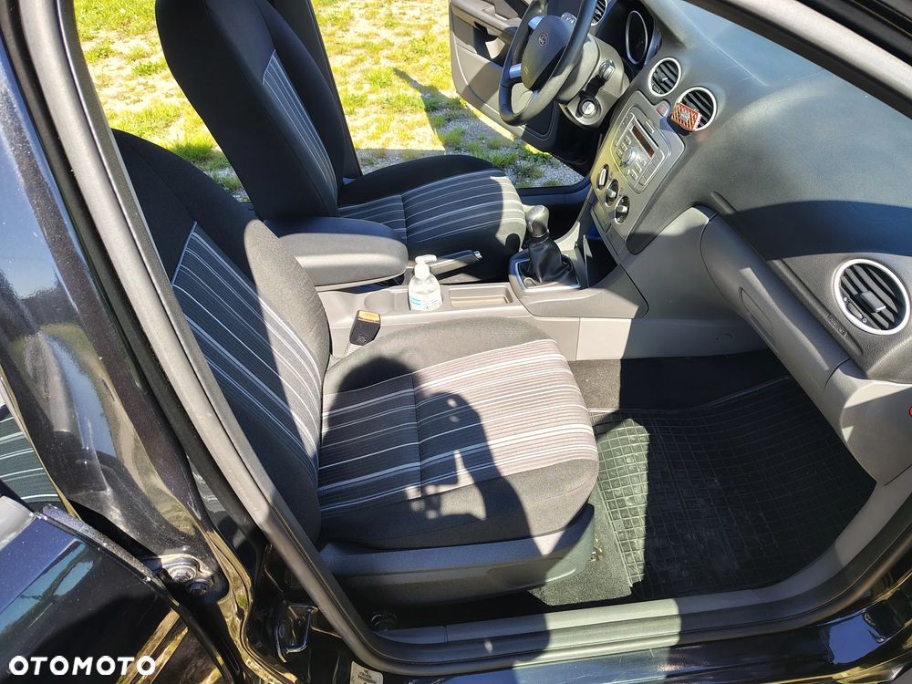 Ford Focus 1.6 TDCi Ambiente - 13