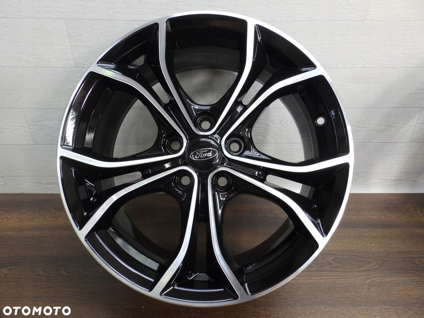 Felgi Ford Focus MK7 E7.0Jx17H2 Et50 5x108 - 7