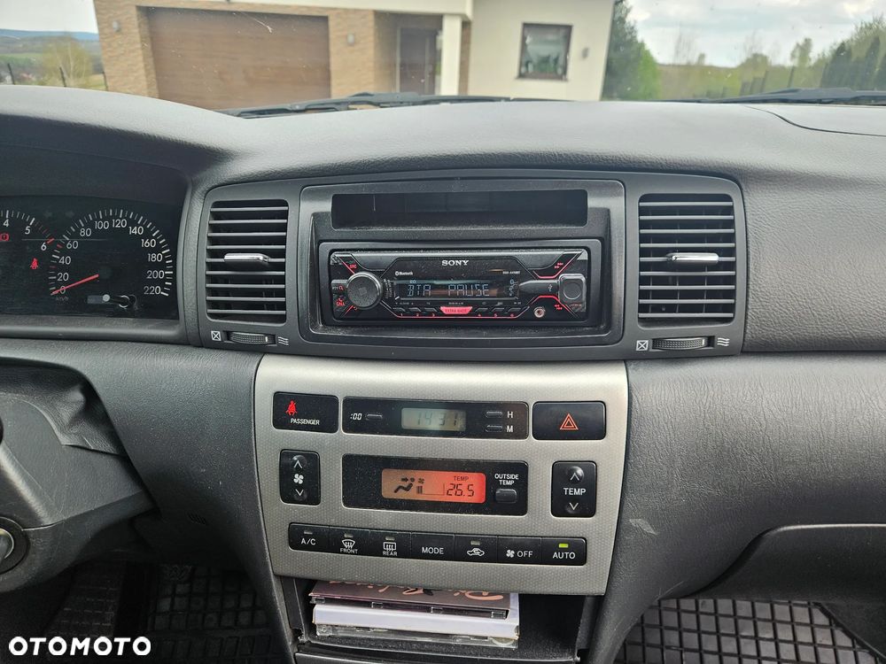 Toyota Corolla 1.4 D-4D Luna - 11