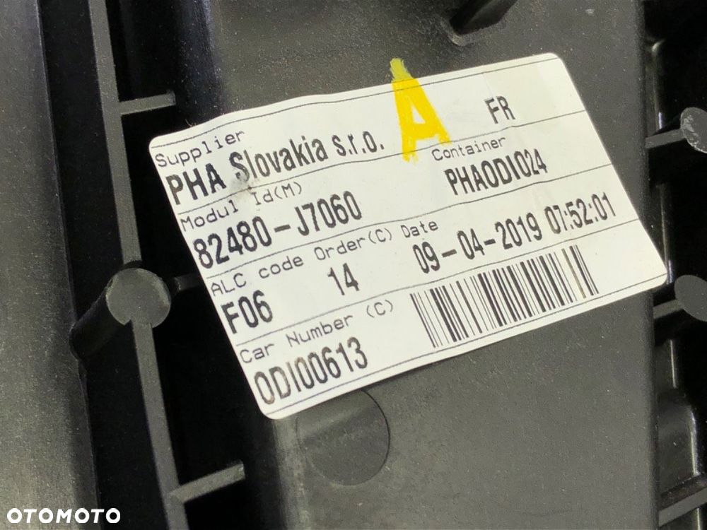 PODNOŚNIK SZYBY PRAWY PRZÓD - 118.00 PLN - KIA CEED Sportswagon (CD) 2018 - 2022 1.4 T-GDI 103 kW - 3