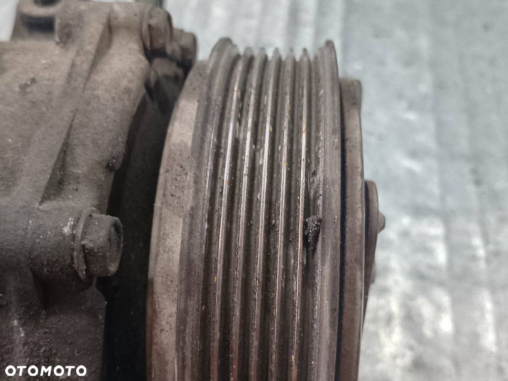 POMPA, SPRĘŻARKA KLIMATYZACJI FORD FOCUS II 3M5H-19D629-HC 2.0 TDCI - 9