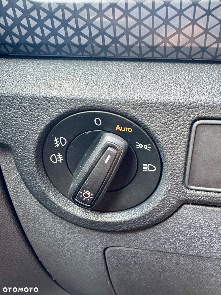Volkswagen T-Cross - 30