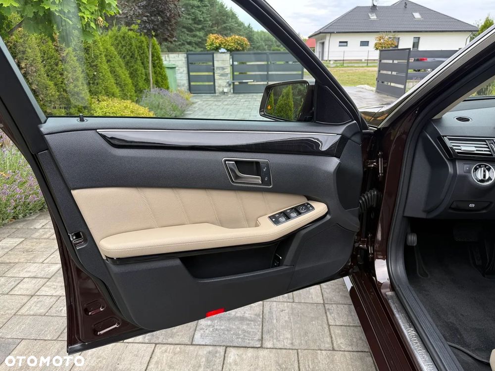 Mercedes-Benz Klasa E 350 CDI 4-Matic BlueEff Avantgarde - 16