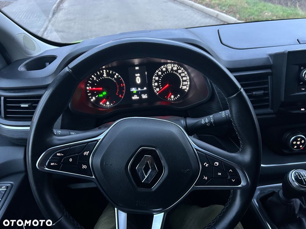 Renault Trafic 2.0 dCi - 9