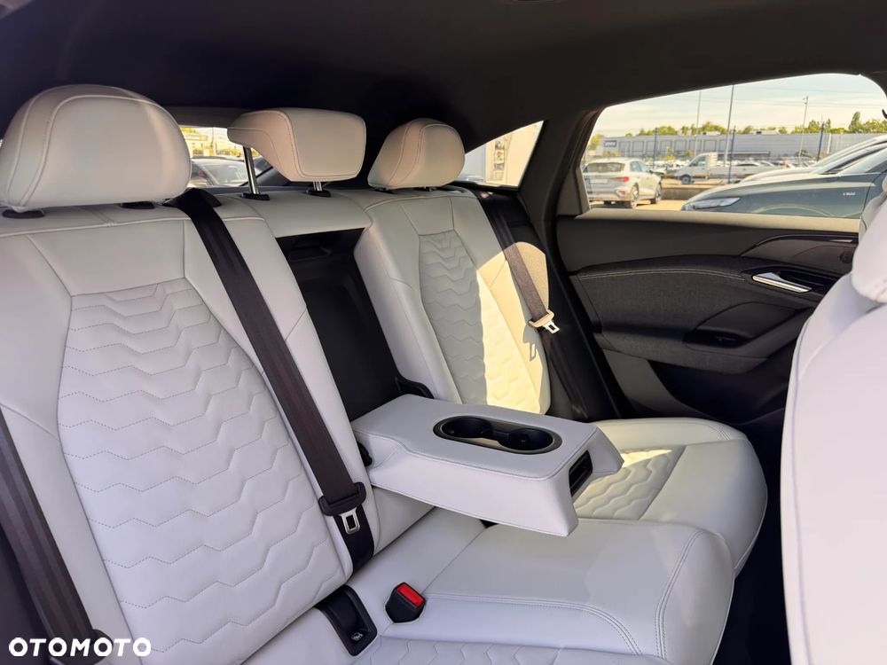 Audi A6 Sportback e-tron 83kWh - 32