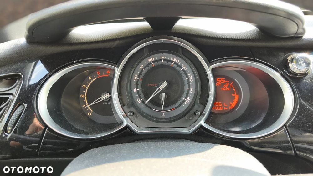 Citroën DS3 HDi 90 FAP SoChic - 8