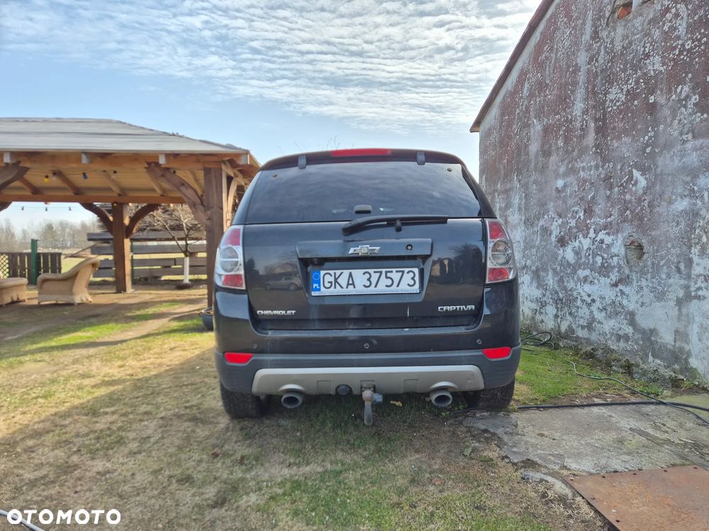 Chevrolet Captiva 2.2 D LTZ - 6