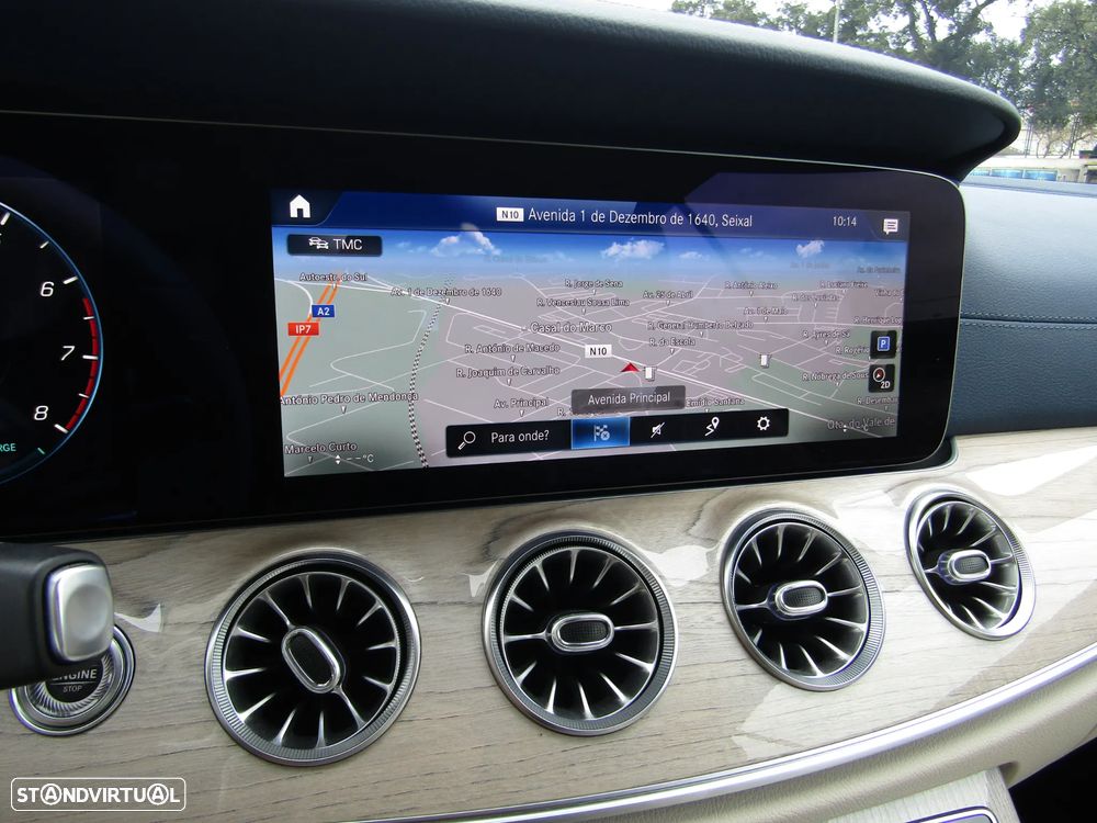 Mercedes-Benz E 200 AMG Line - 19