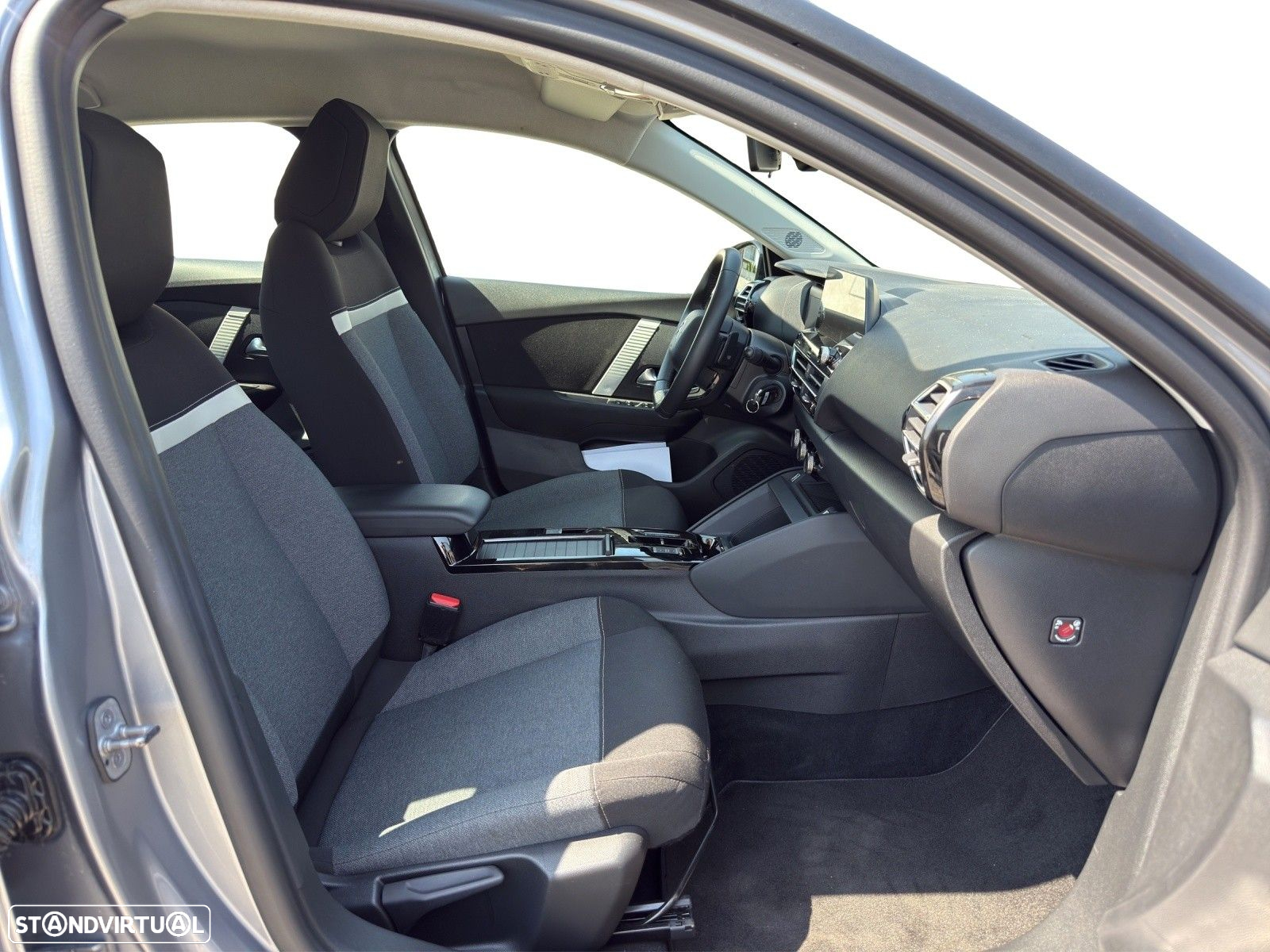 Citroën C4 PureTech 130 Stop&Start EAT8 FEEL PACK - 14