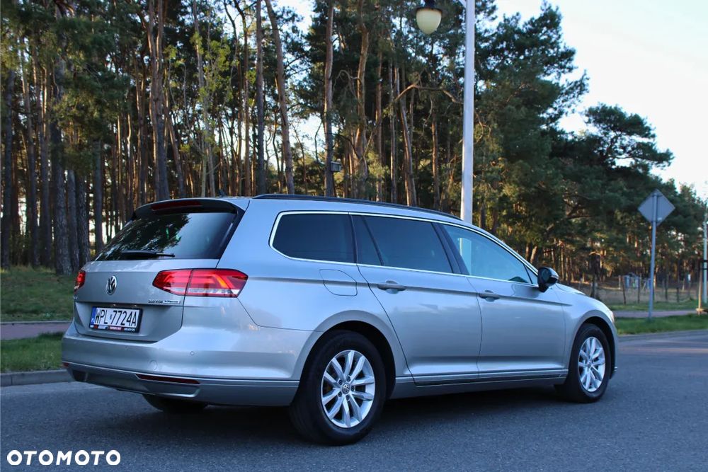 Volkswagen Passat 2.0 TDI (BlueMotion Technology) DSG Comfortline - 8