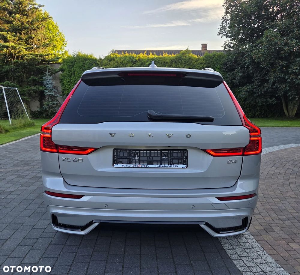 Volvo XC 60 B4 D Ultimate Dark - 9