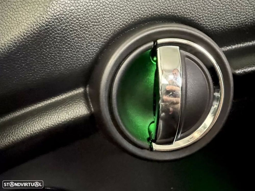 MINI 3 Portas One D - 57