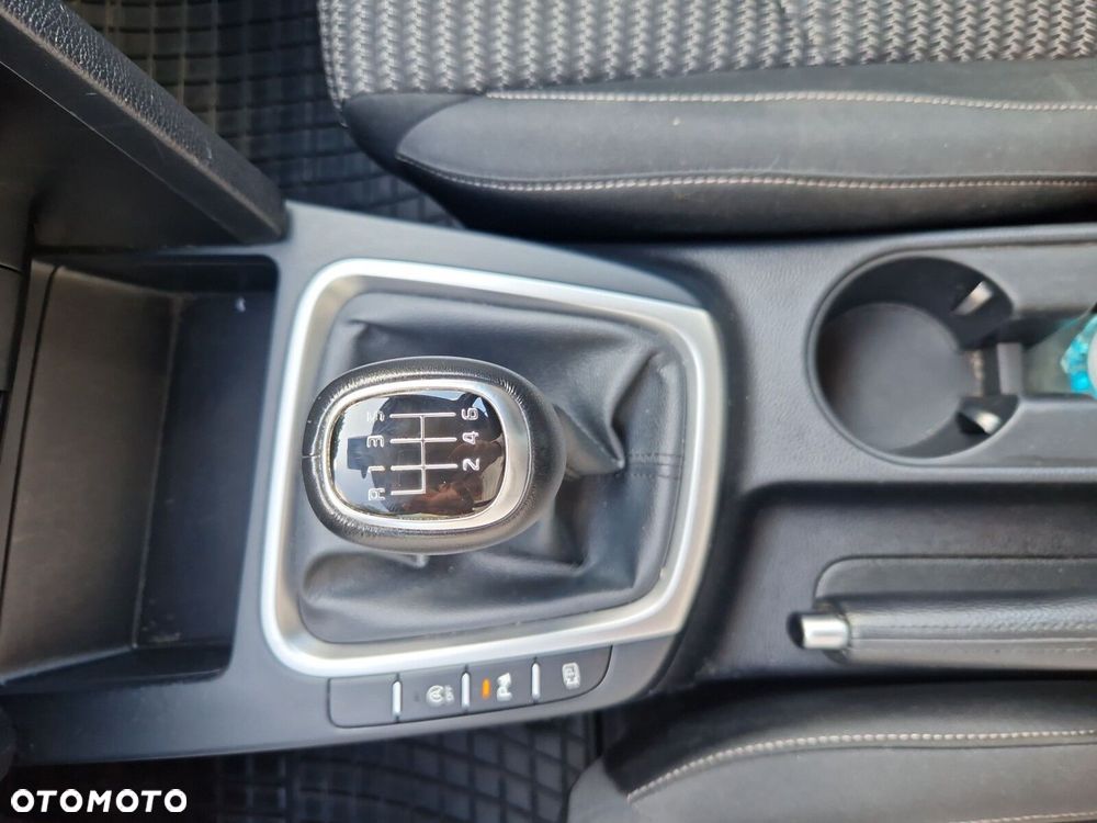 Kia Ceed - 23