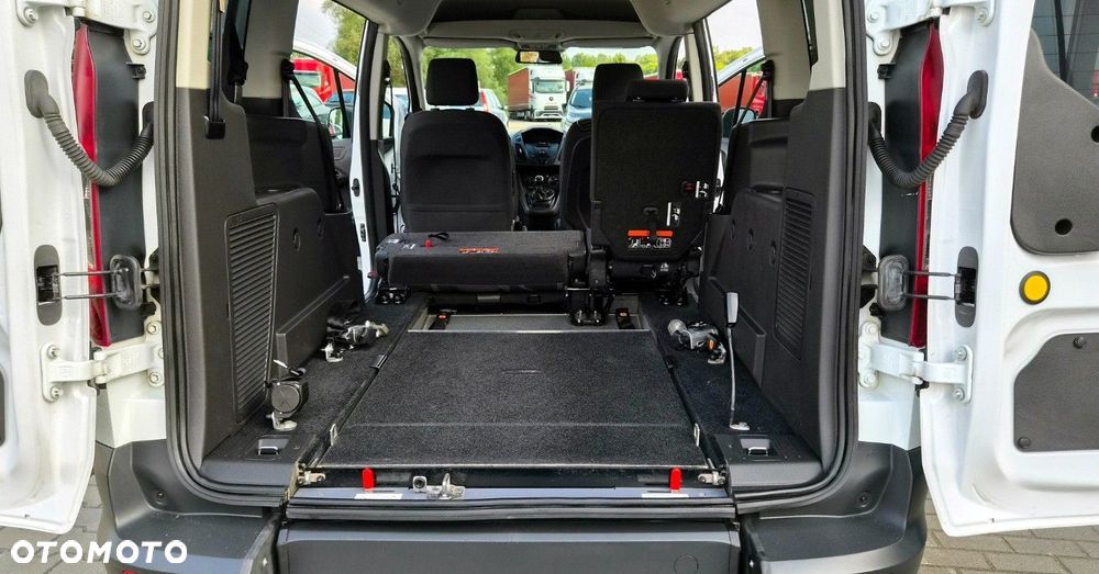Ford Transit Connect - 7