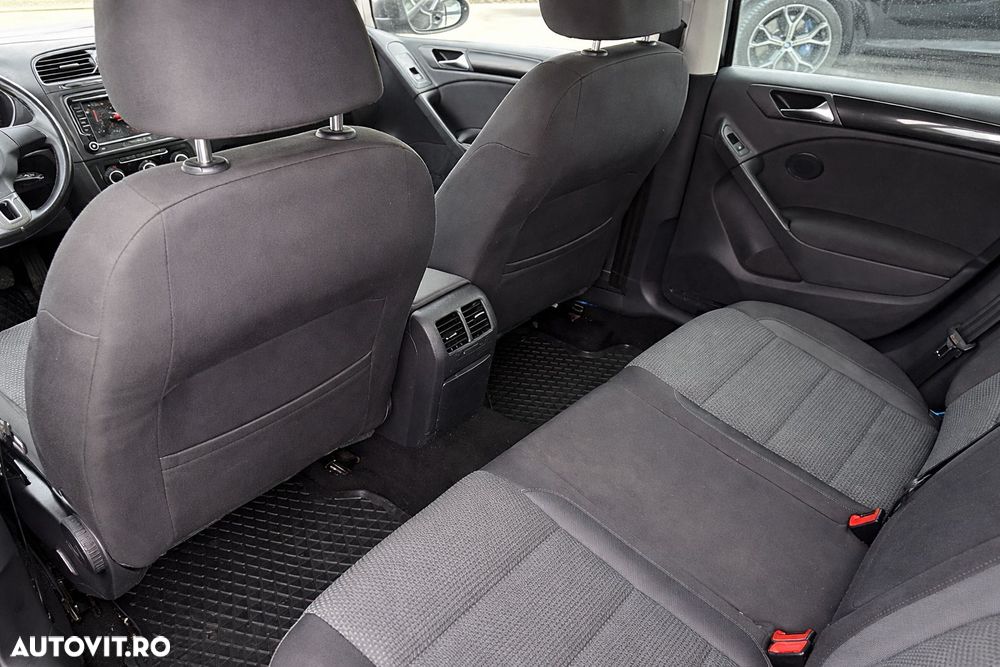 Volkswagen Golf - 9